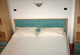 vieste, vieste appartamenti, vieste residence, vieste hotels, vieste vacanza, vieste alloggi, vieste agriturismo, vieste albergo, vieste pensione, vieste casa vacanza, vieste gargano, vieste pugnochiuso, pugnochiuso, gargano, puglia - Le magiche parole per la Tua vacanza a VIESTE